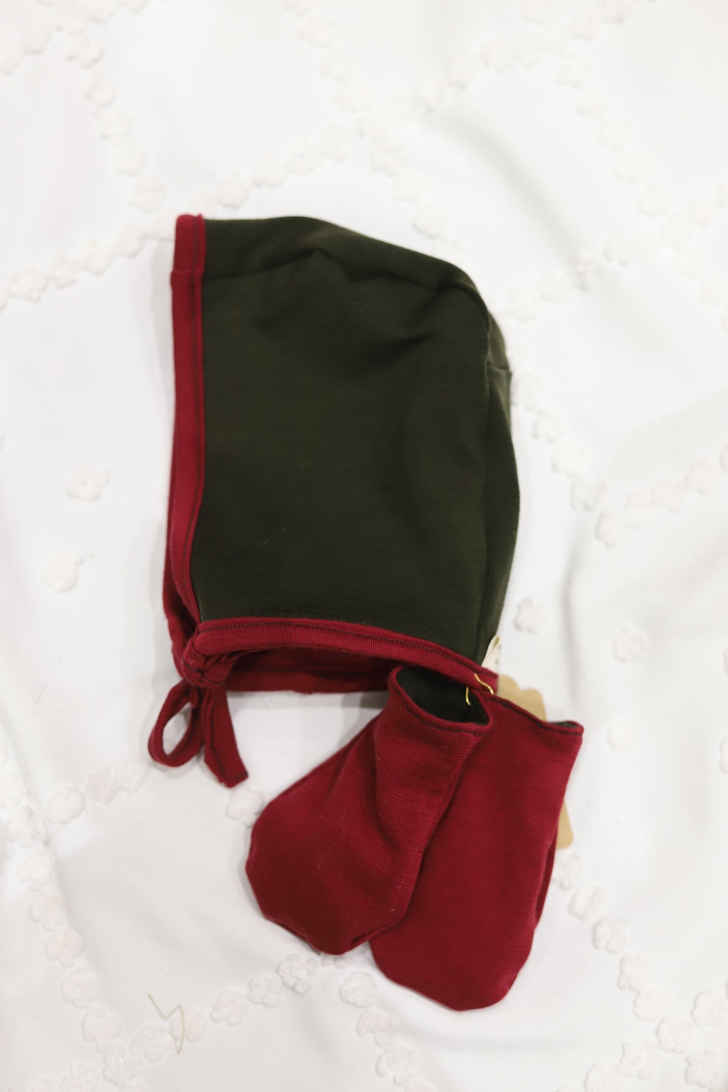 Merino Wool Bonnet and Mitts in Cranberry and Forest